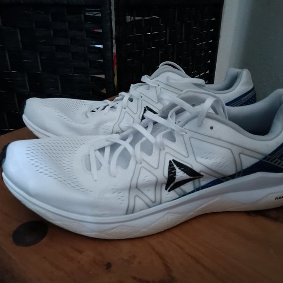 Reebok Floatride Run Fast - Picture 1 of 3